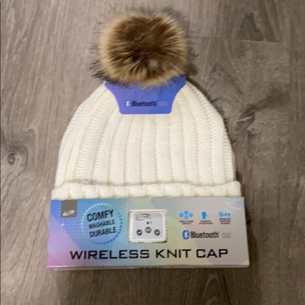 Wireless Bluetooth Knit Beanie